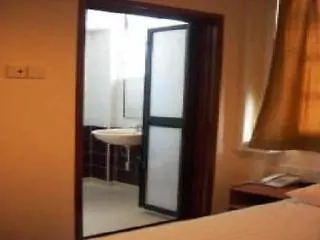 Happy Hotel Σιγκαπούρη 0*,